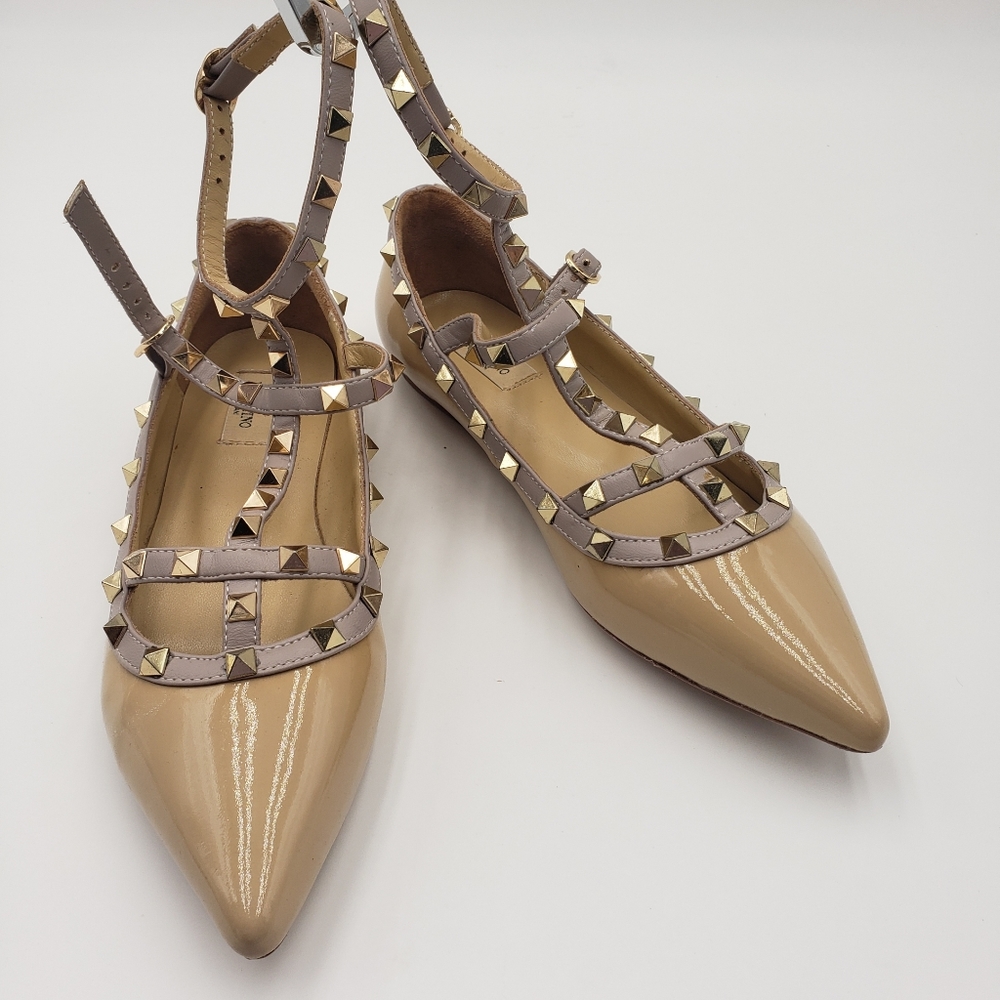 Authentic! Valentino Rockstud Ankle Strap Apricot Nude Pointy Toe Roman